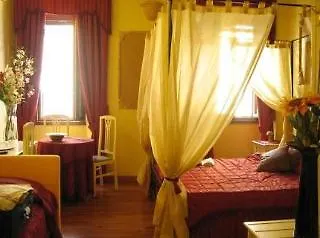 Sweet Dream Trevi Bed & Breakfast 4*