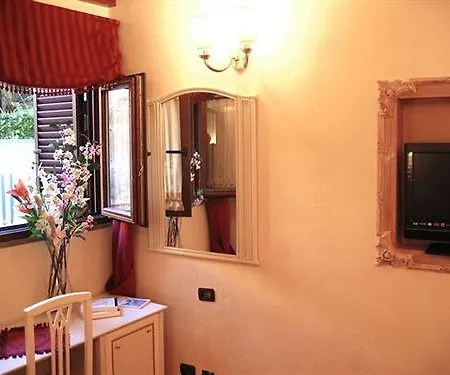 Trevi Couette-café 4*